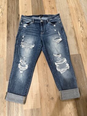 Judy Blue Distressed Boyfriend Jeans